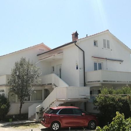 Apartmani Ana I Predrag Lopar Εξωτερικό φωτογραφία